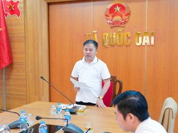 XÃ QUỐC OAI TRIỂN KHAI KẾ HOẠCH LẤY Ý KIẾN CỬ TRI VỀ ĐỀ ÁN SẮP XẾP, SÁP NHẬP, ĐỔI TÊN THÔN TRÊN ĐỊA BÀN