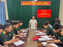 Đồng chí Nguyễn Thanh Bình - Bí thư Đảng uỷ, Chủ tịch HĐND xã chủ trì Hội nghị ra Nghị quyết lãnh đạo thực hiện nhiệm vụ tháng 6 năm 2026 của Chi bộ Quân sự xã