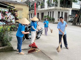 Xã Bát Tràng ra quân hưởng ứng phong trào thi đua 