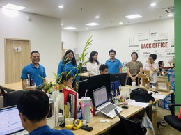 CÔNG ĐOÀN PHƯỜNG CẦU GIẤY TỔ CHỨC THĂM HỎI, TẶNG QUÀ HỖ TRỢ ĐOÀN VIÊN, NGƯỜI LAO ĐỘNG MẮC BỆNH HIỂM NGHÈO QUA CHƯƠNG TRÌNH “NHỮNG MÓN QUÀ TỪ ĐẠI HỘI XIV CÔNG ĐOÀN VIỆT NAM”