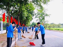 Xã Quang Minh ra quân hưởng ứng phong trào 