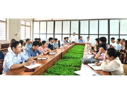 THƯỜNG TRỰC ĐẢNG ỦY XÃ DÂN HÒA THĂM, ĐỘNG VIÊN CÁN BỘ THỰC HIỆN NHIỆM VỤ GIẢI PHÓNG MẶT BẰNG VÀ GIẢI NGÂN VỐN ĐẦU TƯ CÔNG