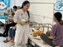 Tiêu chảy cấp do virus ở trẻ em: Phần lớn không cần dùng kháng sinh