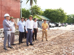 Lãnh đạo xã Phú Xuyên kiểm tra tiến độ Dự án nâng cấp, cải tạo Bệnh viện Đa khoa Phú Xuyên