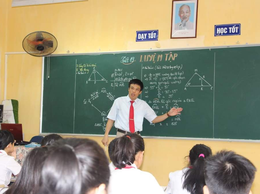 Thầy giáo Nguyễn Thế Hưởng tấm gương giáo viên nhiệt tình, tâm huyết, sáng tạo