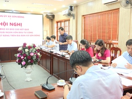 Đồng chí Nguyễn Đình Trường - Bí thư Đảng ủy xã chủ trì giao ban công tác giải ngân vốn đầu tư công, giải phóng mặt bằng