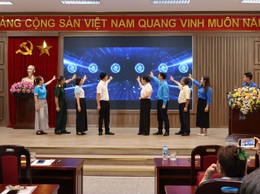Đông Ngạc ra quân hưởng ứng phong trào “Toàn dân chung tay bảo vệ môi trường, vì một Việt Nam xanh - sạch - đẹp” và triển khai mô hình “QR Xanh”