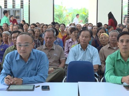 HỘI NÔNG DÂN XÃ PHÚC THỌ TUYÊN TRUYỀN TẬP TRUNG, TÍCH TỤ ĐẤT NÔNG NGHIỆP ĐỂ TỔ CHỨC SẢN XUẤT HIỆU QUẢ