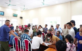 Xã Hạ Bằng triển khai chi trả tiền quà 2/9 cho Nhân dân