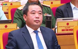 Thông qua nghị quyết xây dựng, ban hành văn bản để thi hành Luật Thủ đô