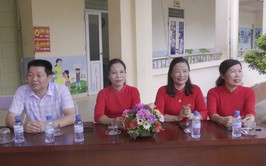 Học sinh lớp mẫu giáo 5 tuổi trường Mầm non Thạch Hòa hào hứng trải nghiệm tại trường Tiểu học Thạch Hòa