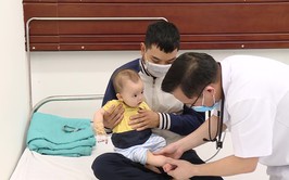 Duy trì tỷ lệ tiêm chủng đạt kết quả cao để  tăng cường bảo vệ, chăm sóc và nâng cao sức khỏe nhân dân