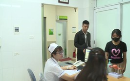 Vô sinh nam ngày càng trẻ hóa cảnh báo từ lối sống hiện đại