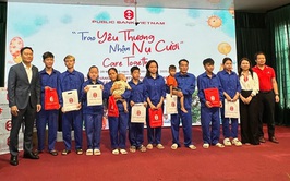 “Trao yêu thương – Nhận nụ cười”