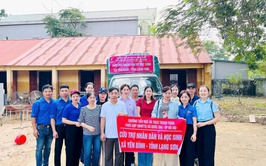 Trường Tiểu học và Trường THCS Thạch Thán xã Quốc Oai chung tay san sẻ yêu thương cùng đồng bào vùng lũ