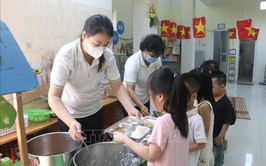 Đảm bảo chất lượng bữa ăn học đường