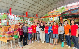 Phường Xuân Đỉnh: Nghĩa cử cao đẹp sau bão lũ