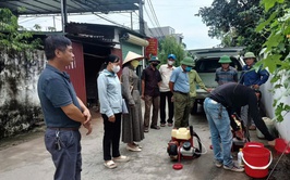 78 hộ dân được phun hóa chất – xã Quảng Oai quyết liệt kiểm soát ổ dịch sốt xuất huyết