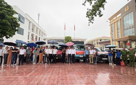 Ngành Giáo dục xã Tam Hưng sẻ chia cùng đồng bào Điểm Thụy – Thái Nguyên trong mưa lũ