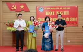   Xã Suối Hai công bố và trao các Quyết định về công tác cán bộ