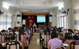 Tập huấn chăm sóc sức khỏe phụ nữ tuổi tiền mãn kinh - mãn kinh