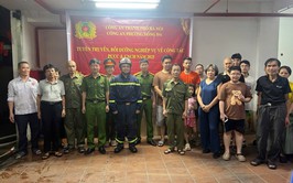 Công an phường Đống Đa tuyên truyền phòng cháy, chữa cháy và cứu nạn, cứu hộ tại khu dân cư