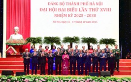 Đồng chí Bùi Thị Minh Hoài tiếp tục giữ chức Bí thư Thành ủy Hà Nội khóa XVIII.