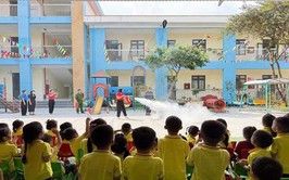 Trường Mầm non Tản Viên tổ chức tập huấn kỹ năng phòng cháy, chữa cháy, cứu nạn cứu hộ cho CBGVNV và học sinh nhà trường