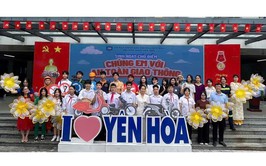 Công an phường Yên Hòa đẩy mạnh tuyên truyền, giáo dục pháp luật về an toàn giao thông trong trường học