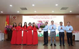 Phường Cầu Giấy gặp mặt cán bộ, công chức, viên chức, người lao động nữ cơ quan nhân kỷ niệm 95 năm ngày thành lập Hội Liên hiệp Phụ nữ Việt Nam và 15 năm ngày Phụ nữ Việt Nam