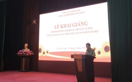 Công an phường Cầu Giấy khai giảng lớp bồi dưỡng nghiệp vụ cho lực lượng tham gia bảo vệ an ninh, trật tự ở cơ sở năm 2025