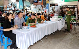 Tăng cường công tác phòng cháy, chữa cháy tại chợ Thanh Xuân Bắc