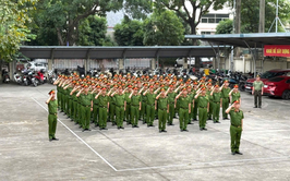Công an phường Hoàng Mai tổ chức kiểm tra, đánh giá kết quả tập huấn điều lệnh, quân sự, võ thuật năm 2025 
