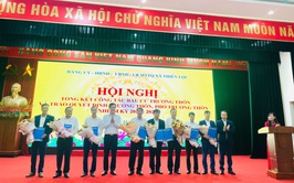 Xã Thiên Lộc tổ chức hội nghị tổng kết công tác bầu cử trưởng thôn và trao Quyết định trưởng thôn, phó trưởng thôn nhiệm kỳ 2025 – 2027