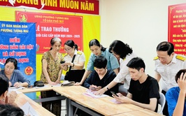 UBND phường Tương Mai tổ chức hướng dẫn người dân nộp thuế bằng phương thức điện tử qua ứng dụng ETax Mobile