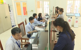 Xã Quang Minh không thu thành phần hồ sơ giấy đối với 25 dịch vụ trực tuyến thiết yếu