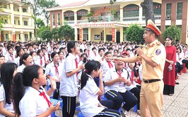 Xã Nội Bài tổ chức tuyên truyền an toàn giao thông trong trường học