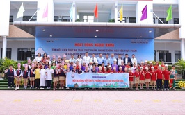 BAN CHỈ ĐẠO CÔNG TÁC AN TOÀN THỰC PHẨM XÃ VĨNH THANH TỔ CHỨC CHƯƠNG TRÌNH HOẠT ĐỘNG NGOẠI KHÓA TÌM HIỂU KIẾN THỨC AN TOÀN THỰC PHẨM, PHÒNG CHỐNG NGỘ ĐỘC, CÁC BỆNH LÂY TRUYỀN QUA THỰC PHẨM TẠI TRƯỜNG HỌC