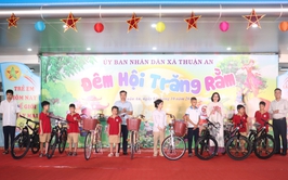 Rộn ràng Đêm hội Trăng rằm xã Thuận An