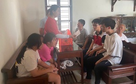 THẮP SÁNG ƯỚC MƠ CHO HỌC SINH NGHÈO VƯỢT KHÓ