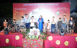 RỰC RỠ ĐÊM HỘI TRĂNG RẰM