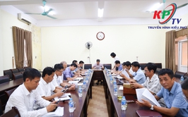 UBND xã Kiều Phú tổ chức hội nghị giao ban đánh giá tiến độ thu hoạch lúa mùa, triển khai sản xuất cây trồng vụ Đông năm 2025