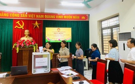 ỦY BAN MTTQ VIỆT NAM XÃ ỨNG HÒA PHÁT ĐỘNG ỦNG HỘ ĐỒNG BÀO KHẮC PHỤC THIỆT HẠI DO CƠN BÃO SỐ 10