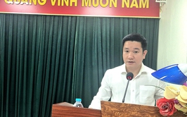 Đồng chí Nguyễn Huy Cường - Bí thư Đảng ủy phường dự buổi sinh hoạt thường kỳ của Chi bộ khu dân cư Giáp Nhất.