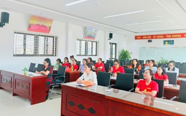 Chi bộ Trường Tiểu học Trần Phú tổ chức sinh hoạt chuyên đề quý IV: phát huy tinh thần đoàn kết, sáng tạo trong thực hiện Nghị quyết 71 – NQ/TW