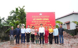 UB MTTQ xã Quảng Oai khởi công Nhà Đại đoàn kết, trao hỗ trợ sinh kế cho hộ cận nghèo và hoàn cảnh khó khăn