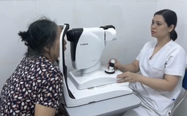 Bệnh viện đa khoa Phú Xuyên đưa vào sử dụng máy chụp đáy mắt không giãn đồng tử Canon CR-2 AF (Nhật Bản)