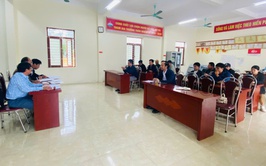 Các đồng chí Thường trực Đảng ủy, HĐND, UBND, UB MTTQ xã Vật Lại trực tiếp dự sinh hoạt Đảng thường kỳ tại các Chi bộ thôn trên địa bàn xã.