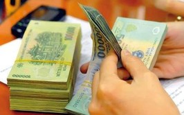 UBND xã Tam Hưng thực hiện rà soát thông tin, chế độ tiền lương, thưởng theo quy định của pháp luật đối với các doanh nghiệp trên địa bàn