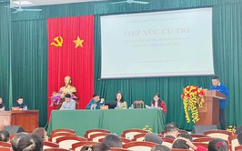 TRƯỞNG BAN VĂN HÓA XÃ HỘI: TẠ THỊ THU HÀ TIẾP XÚC CỬ TRI TẠI TỔ ĐẠI BIỂU HỘI ĐỒNG NHÂN DÂN SỐ 2- HĐND XÃ TRUNG GIÃ